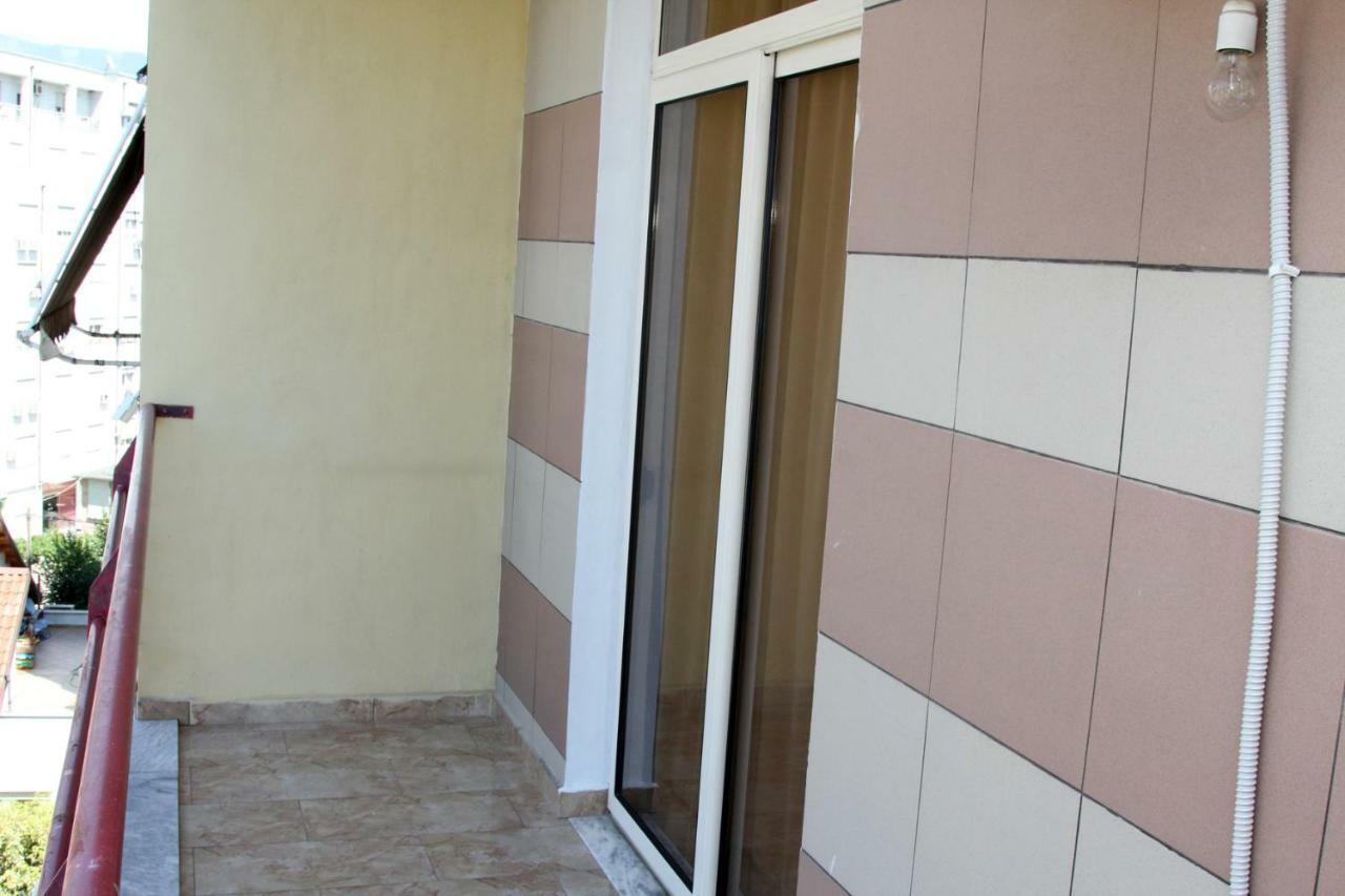 Fiqe Rental Tirana Exterior foto