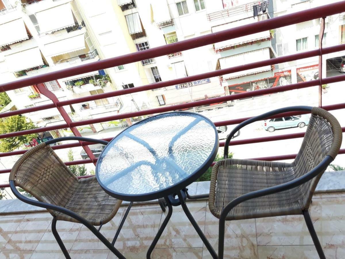 Fiqe Rental Tirana Exterior foto